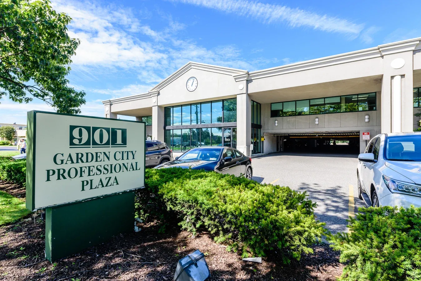 901 Garden City Professional Plaza, where the practice has its offices.